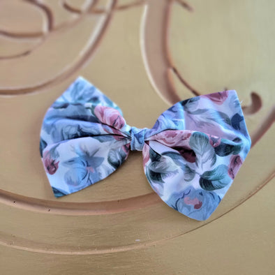 Everly bow clip