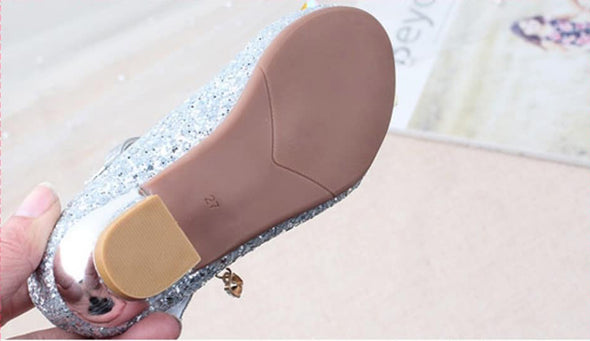 Princess silver glitter shoe