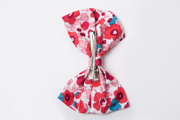 Ariana red floral clip